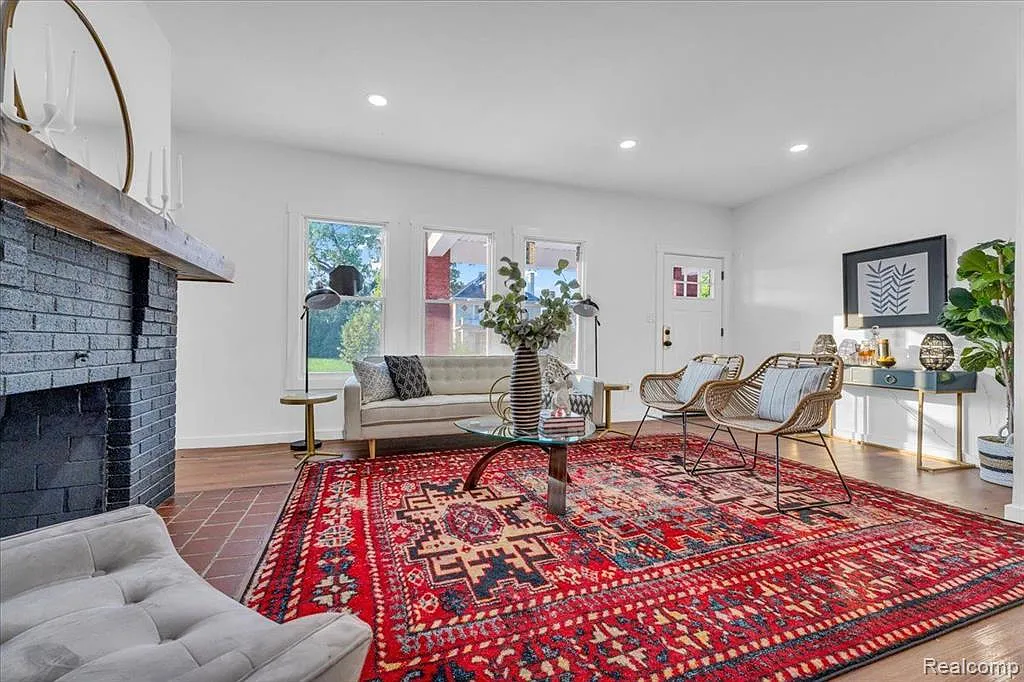 2 bed, 1400 sqft, $2,000 — Photo 3