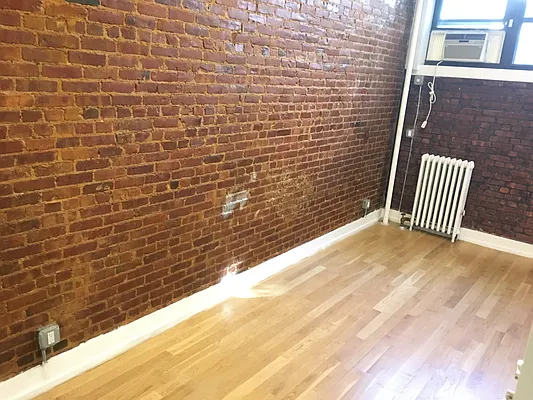 Rented by Sky Management | media 73