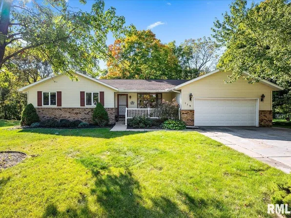 119 Chestnut Dr, Morton, IL 61550