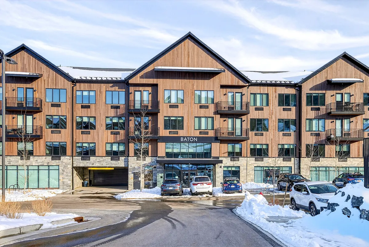 Building Photo - 2303 Deer Hollow Rd #1104