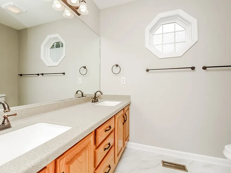 2900 Hearthside Dr — Photo 11