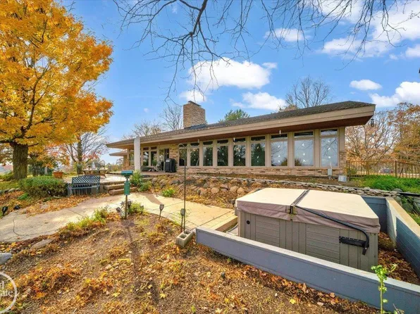 65040 Dequindre Rd, Washington, MI 48095