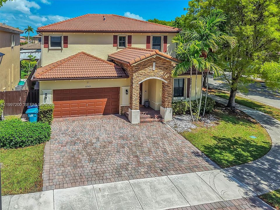 1st image of 22525 SW 105th Ct