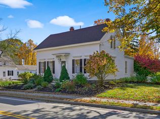 28 Fletcher St, Kennebunk, ME 04043