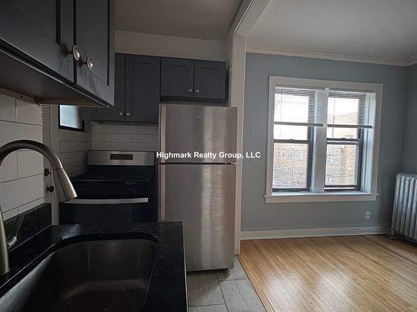 1317 W Estes Ave #4A