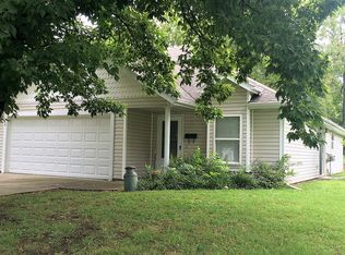 716 N Spring St, Nevada, MO 64772