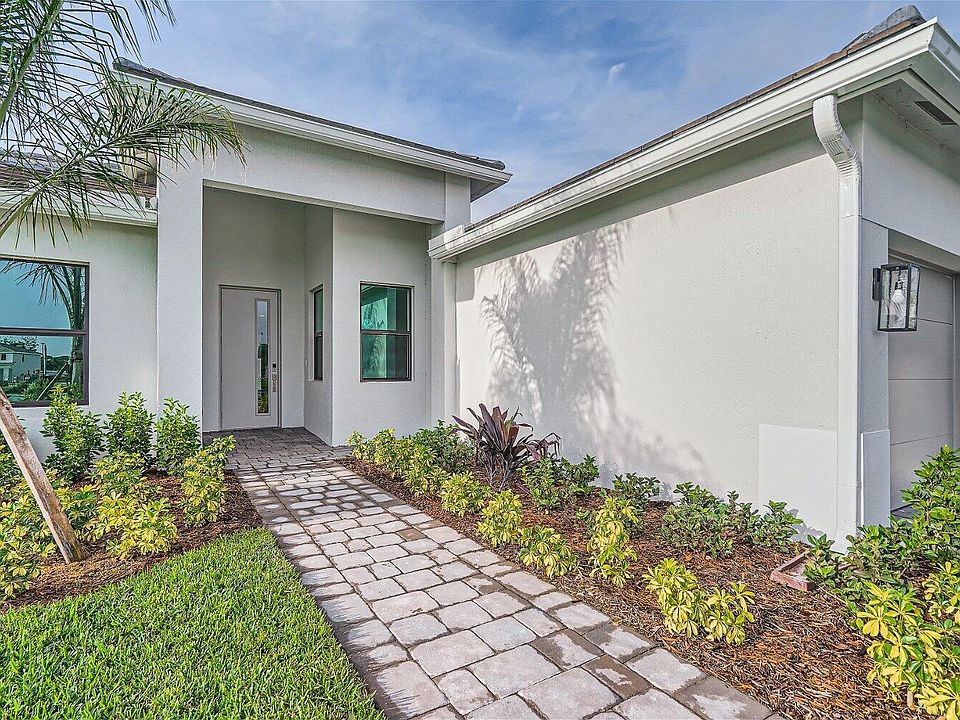 1560 Lago Cir, Palm City, FL 34990 | Zillow