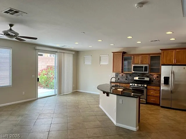 3 bed, 2.5 bath, 1873 sqft, $2,340 — Photo 4