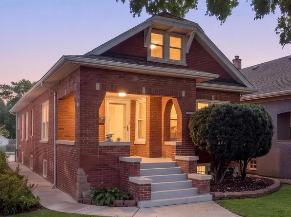 920 Wisconsin Ave, Oak Park, IL 60304