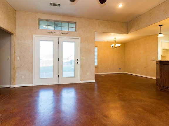 4th image of 1800 Berkley Ct