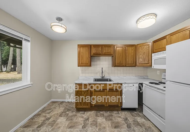12315 112th Avenue Ct E #3 — Photo 6