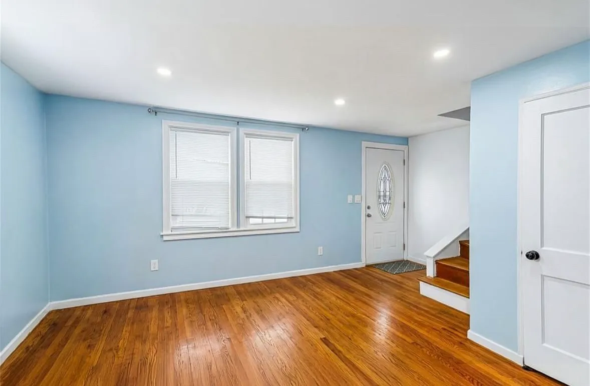 2 bed, 864 sqft, $2,500 — Photo 4