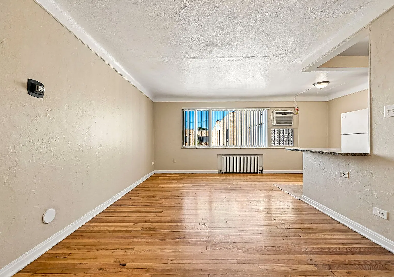 Leyden Street Apartments — Photo 4