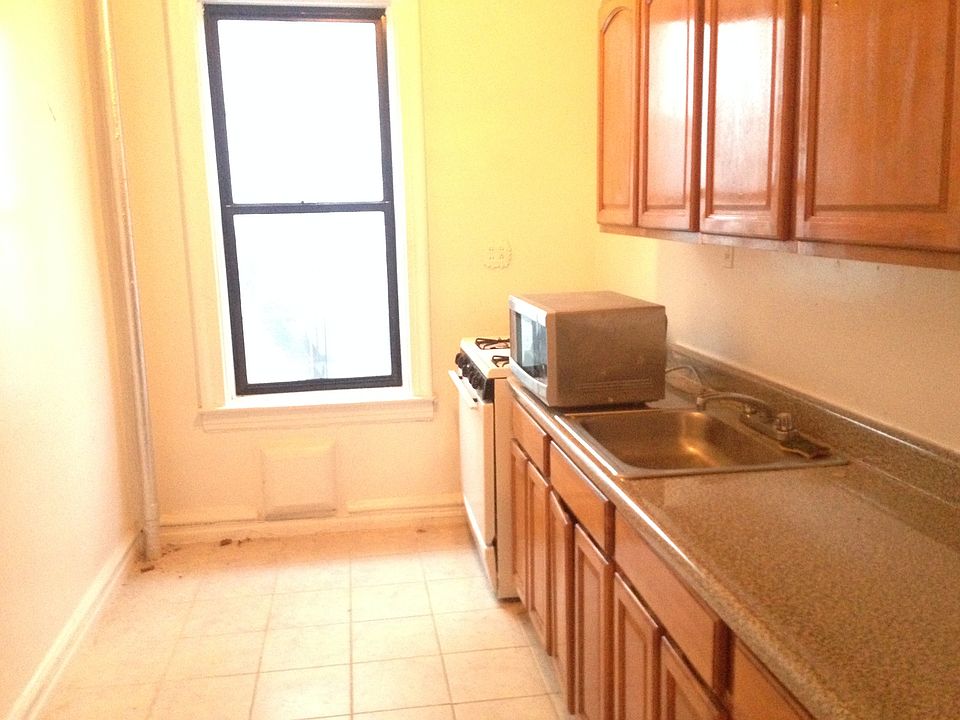 1st image of 672 Ocean Ave APT C08