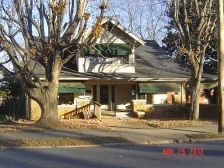 1st image of 815 N Main Ave
