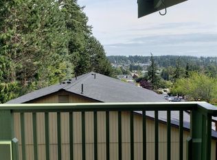 697 NW Atalanta Way APT 302, Oak Harbor, WA 98277