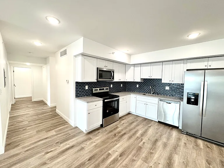 4077 Lancaster Ave #311-R — Photo 7