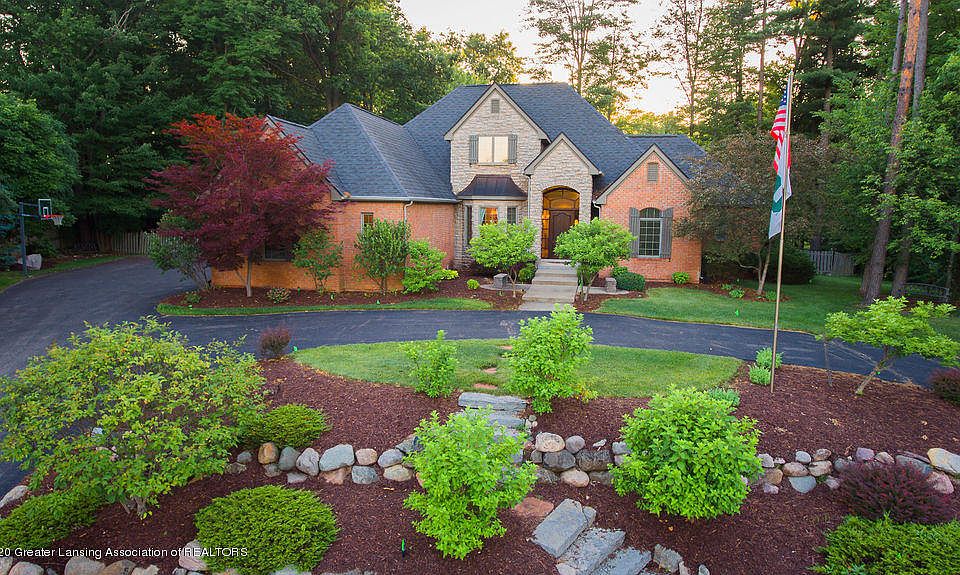 1st image of 16984 Pine Hollow Dr