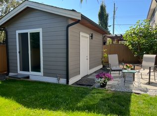 4890 55b St #B, Delta, BC V4K3B9