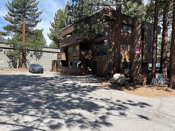 2nd image of 340 Chaparral Rd APT 1