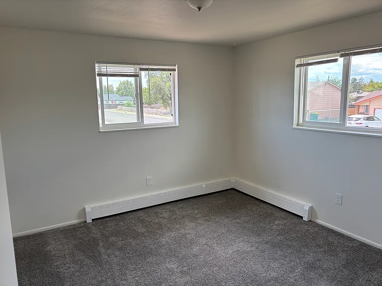 645 Voiles Pl #1 — Photo 14