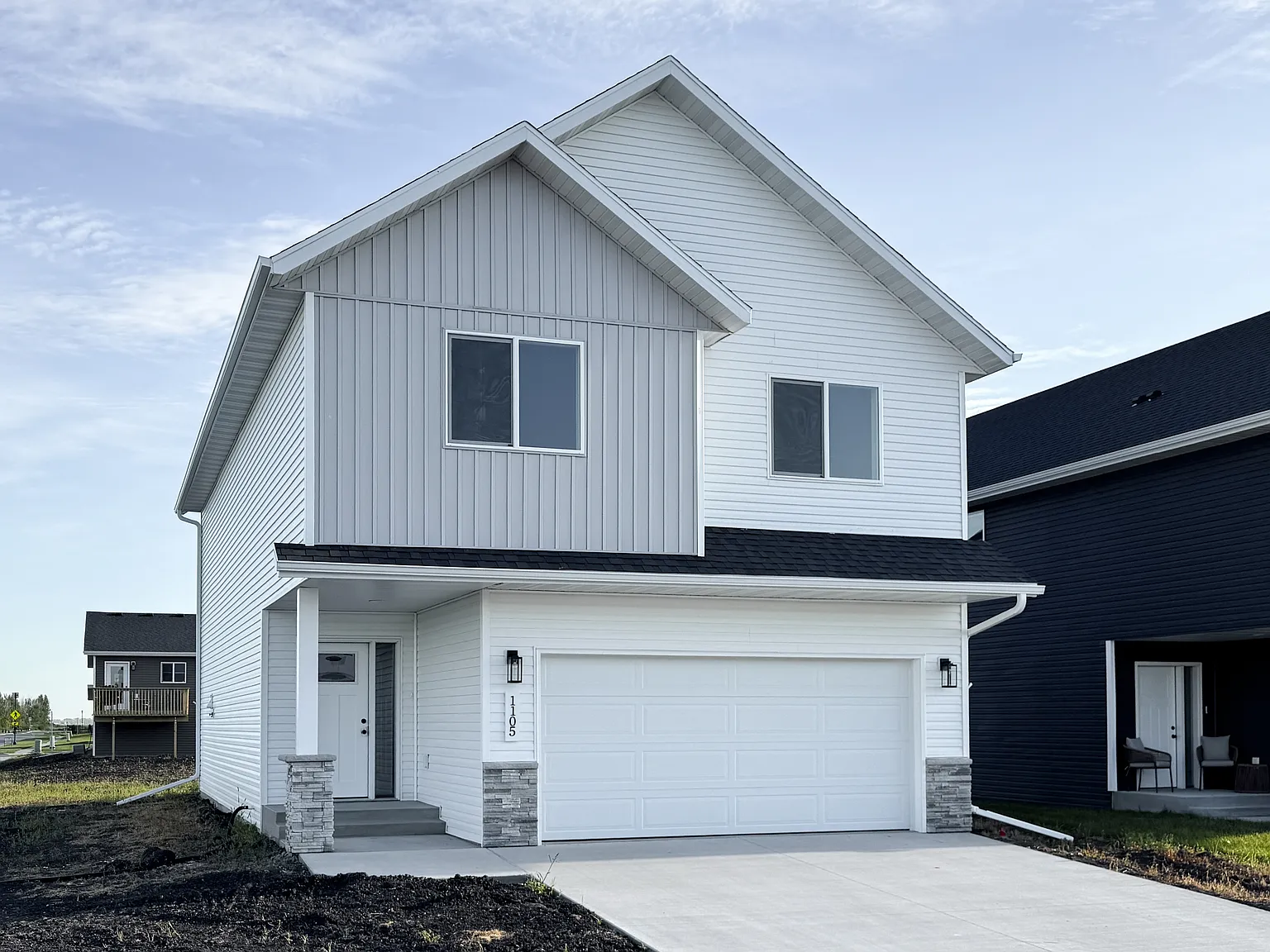 1105 Jill Drive West - 1 — Photo 1