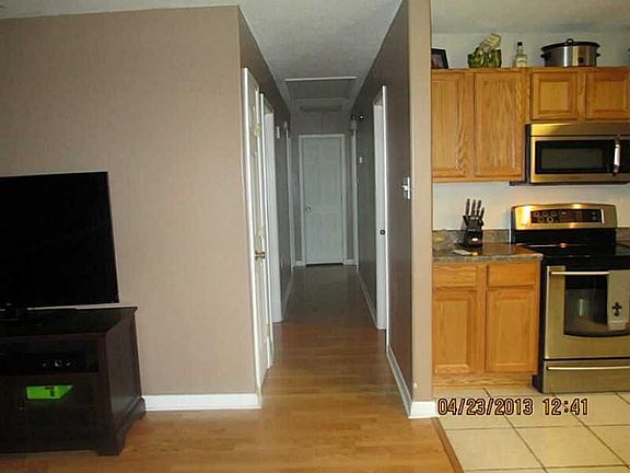 4th image of 2828 Jeanne Dr