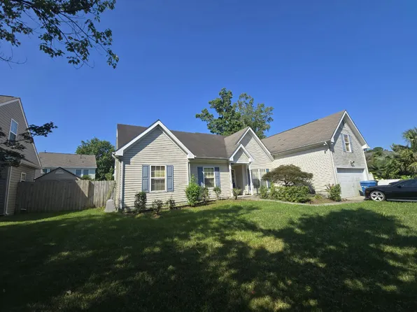 573 N Lynnhaven Rd, Virginia Beach, VA 23452
