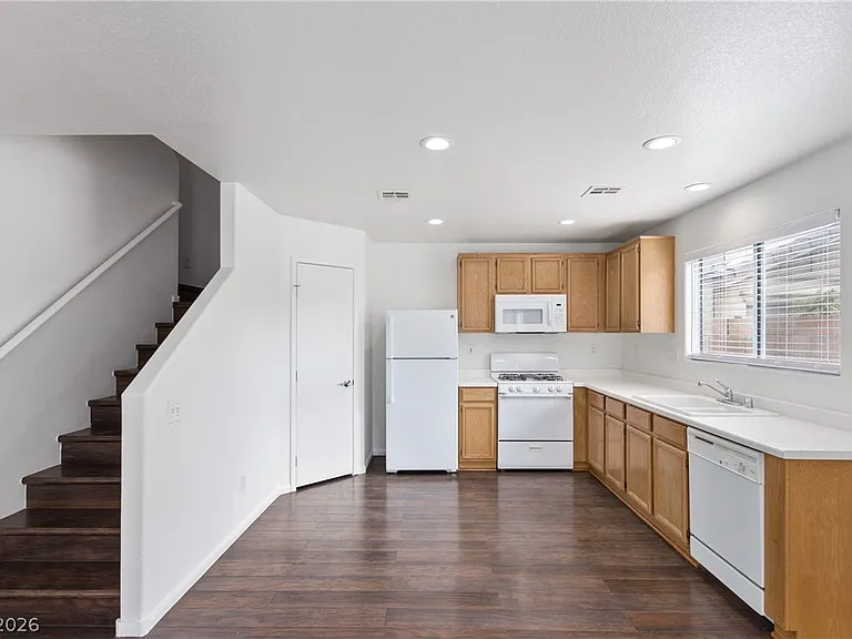 11932 Spurge Laurel St — Photo 10