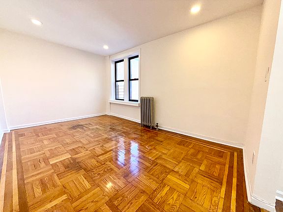 3rd image of 133 Seaman Ave APT 3A
