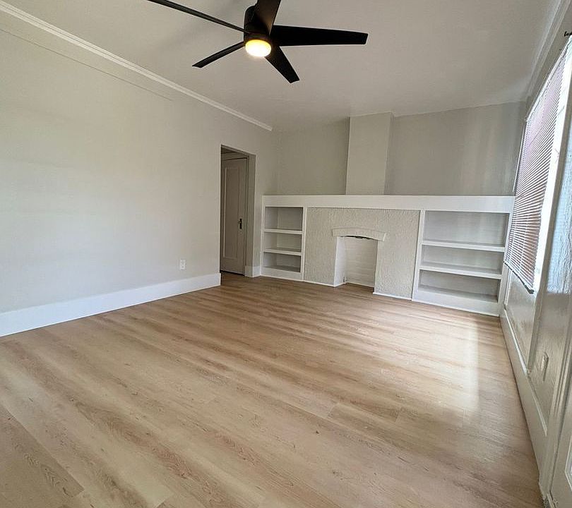 1st image of 3960 Redwood Ave #3960