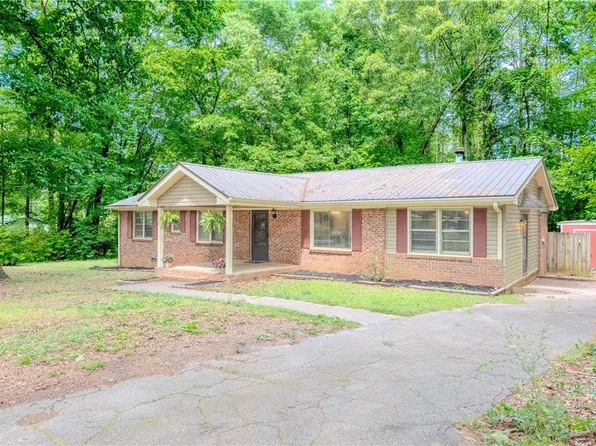 1648 Dogwood Trl, Monroe, GA 30655