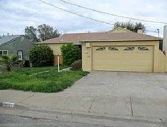 1st image of 1931 Woodland Dr