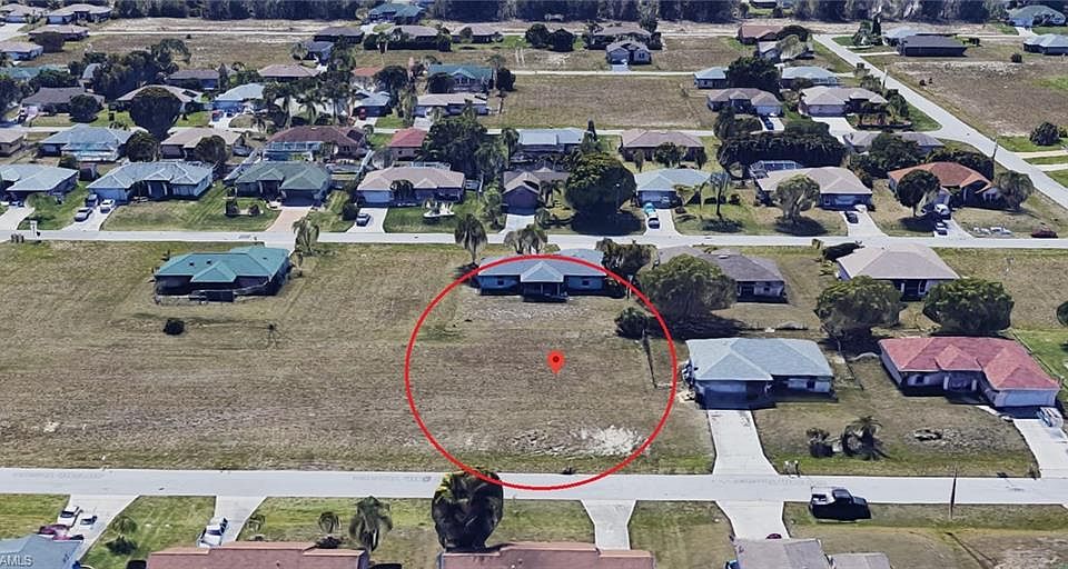 2nd image of 1004 SW 34th Ter