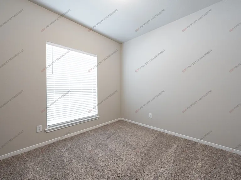 5432 Friars Loop — Photo 11