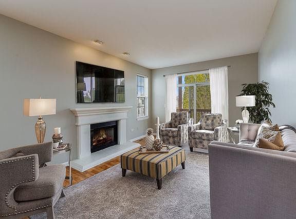 3rd image of 2333 Overlook Ct Unit 2333