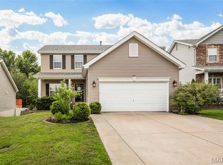 210 Flint Brook Dr, O'Fallon, MO 63366