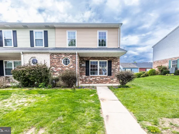 2562 Dupont St, Coatesville, PA 19320