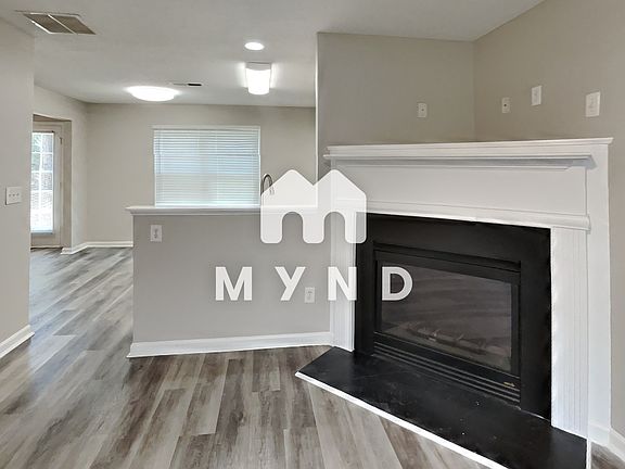 5th image of 525 Epris Ln