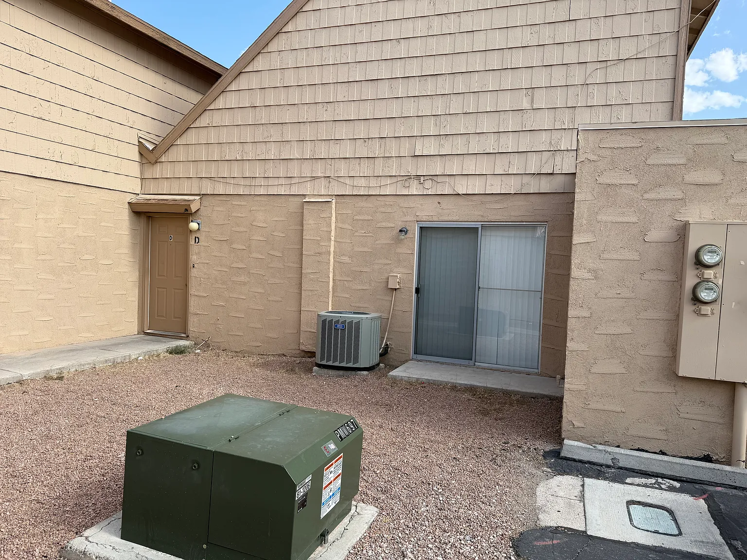 1 bed, 722 sqft, $1,200 — Photo 2