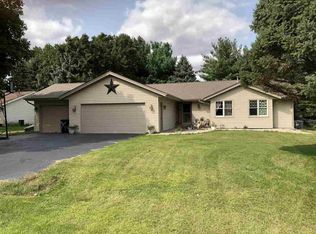 1141 Aldrin Rd, Rockton, IL 61072