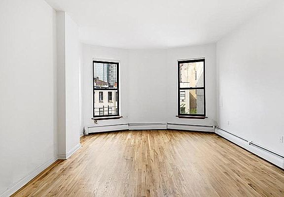 3rd image of 205 W 122nd St #3