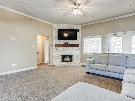 5th image of 2807 87th St