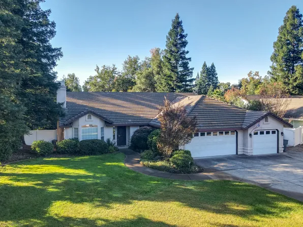 2287 Western Oak Dr, Redding, CA 96002