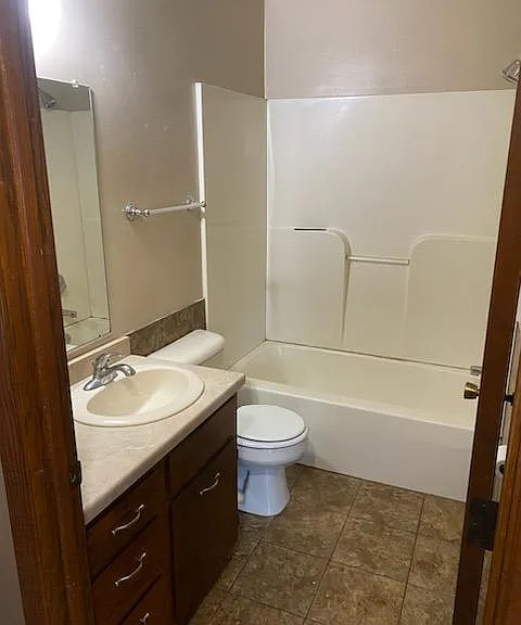 636 Hilton St #13 — Photo 5