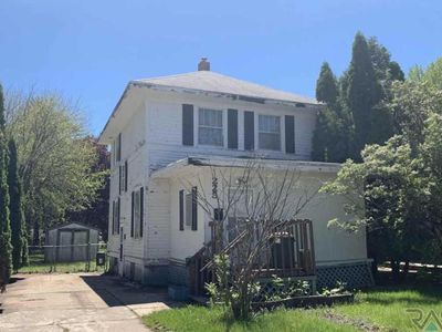 225 W 39th St, Sioux Falls, SD, 57105