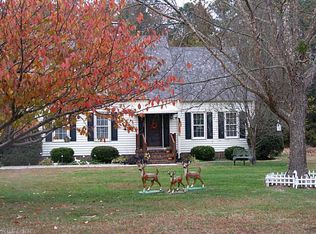 23261 Lake Shores Ct, Carrollton, VA 23314