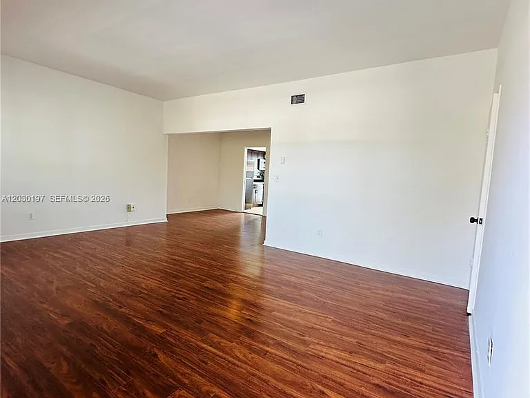 1905 Calais Dr #6 — Photo 12