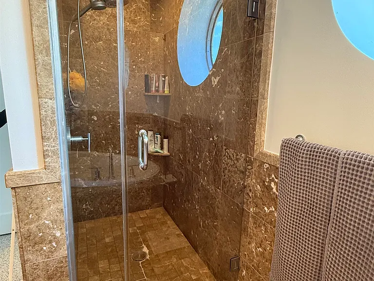 8100 River Rd #710 — Photo 9