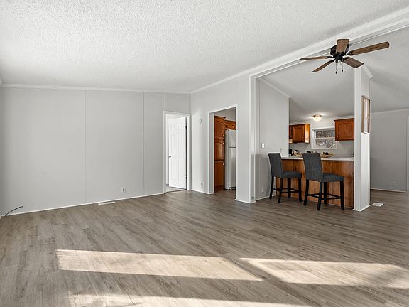 4th image of 52386 Joy Dr